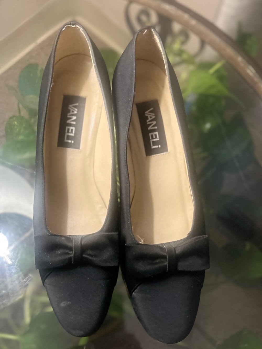 Van Eli Black Satin Bow Low Heel Pumps / Dress Shoes
